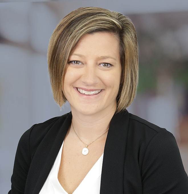 Stephanie VanHouten Headshot