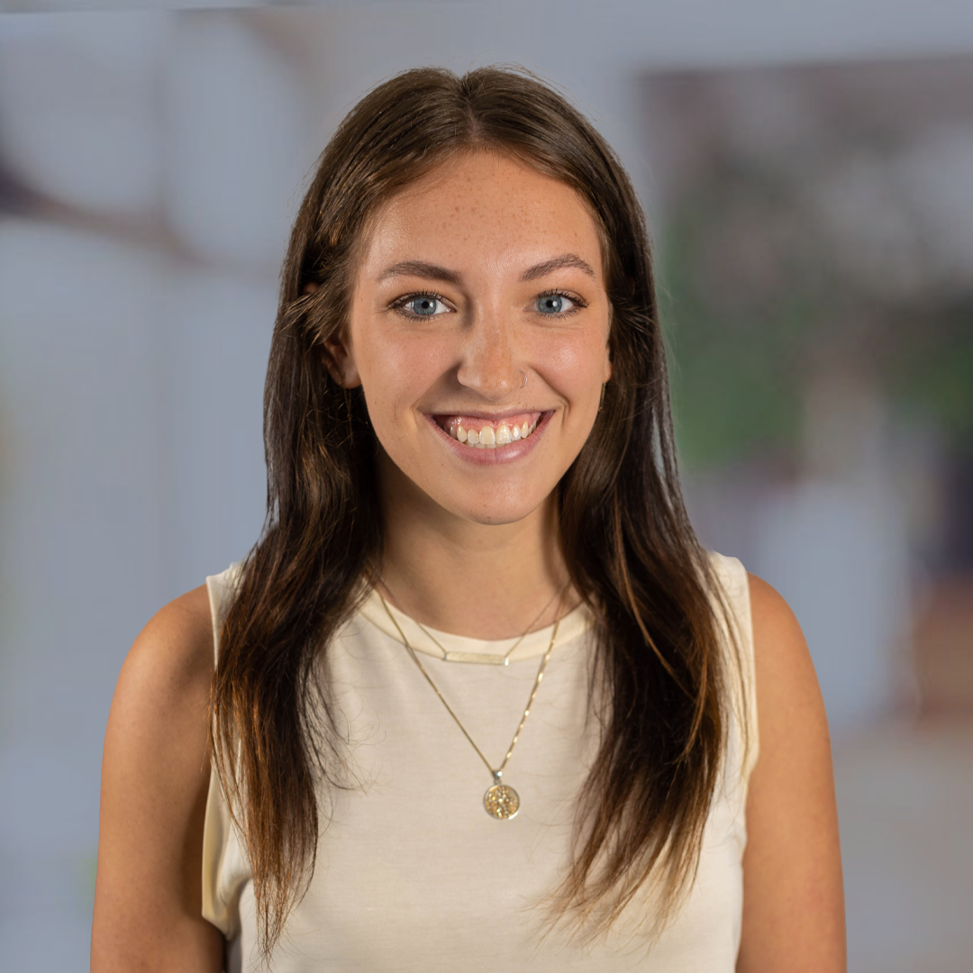 Sydney Lyon Headshot